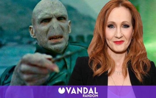 Ralph Fiennes defiende a J.K. Rowling: 'Ha escrito libros geniales'