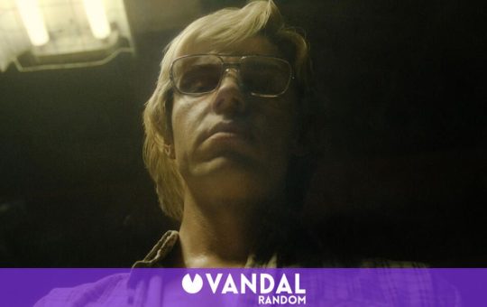 Dahmer: Ryan Murphy no está de acuerdo con retirar la etiqueta LGBTQ+ de la serie