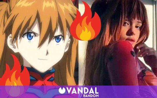 Rosalía enamora a los fans de Evangelion con su cosplay de Asuka para Halloween